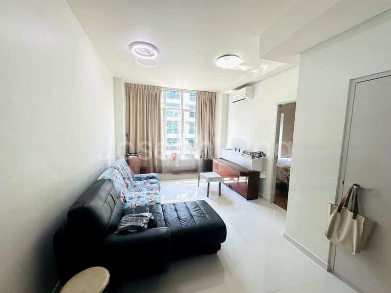 2 Bed Condo for Rent in  Sims Dorado - Image 8